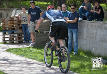 Trial bike rekordkísérlet - hátrafele menés - Orbán Barra Gábor - május 3.