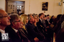 Nyitókoncert: Komolyat vidáman műfaji határok nélkül - Illényi Katica és zenekara - április 26.