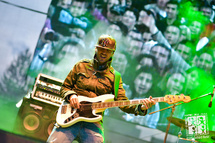 Live - Connect-R - május 3.
